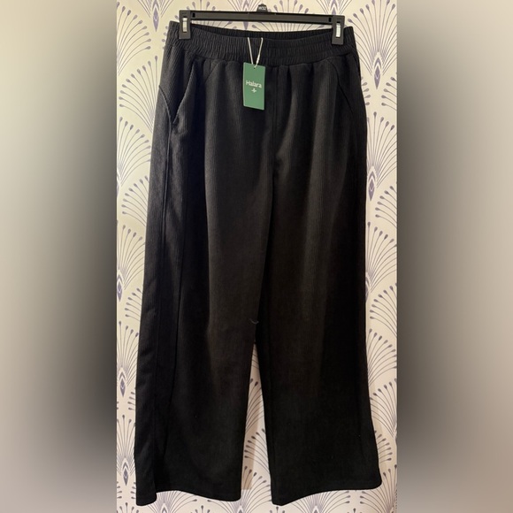 Halara| Black Cords - Picture 3 of 4